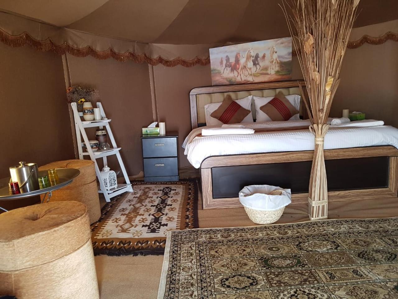 Hotel Alsarmadi Desert Camp Shāhiq Esterno foto