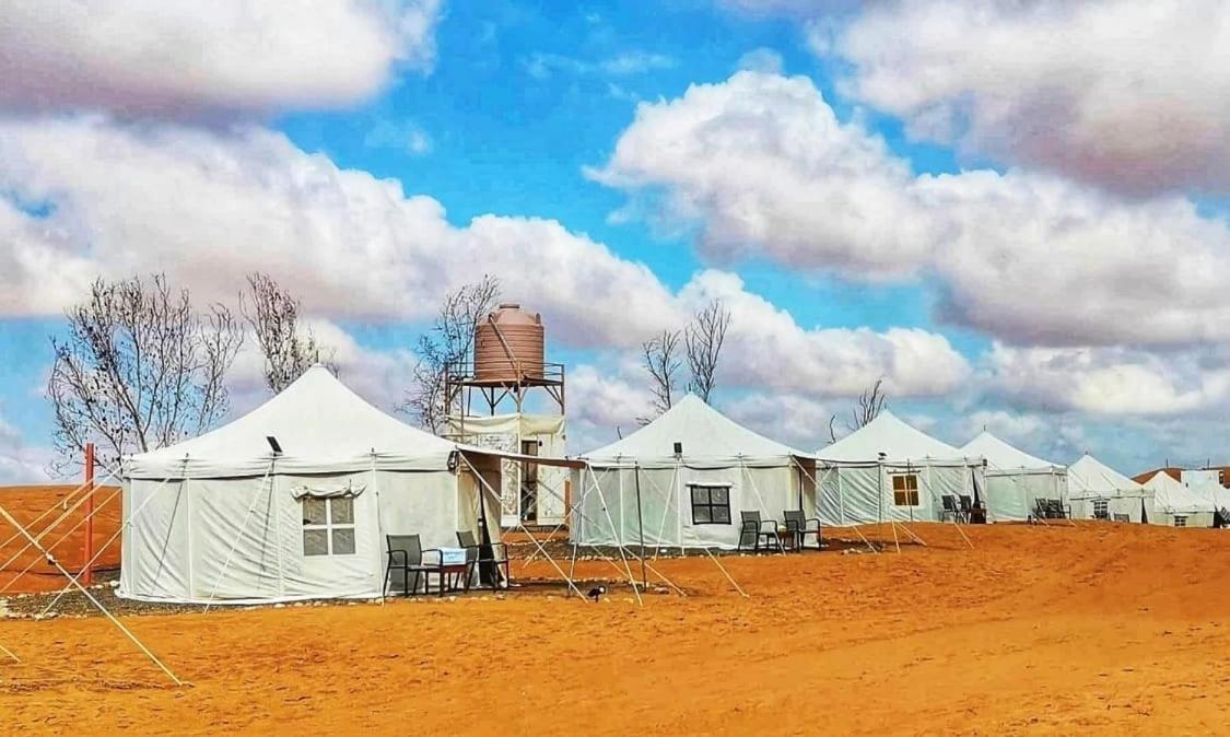 Hotel Alsarmadi Desert Camp Shāhiq Esterno foto